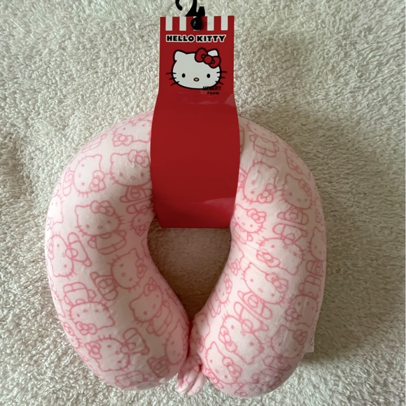 Hello Kitty Travel next pillow - Picture 1 of 2